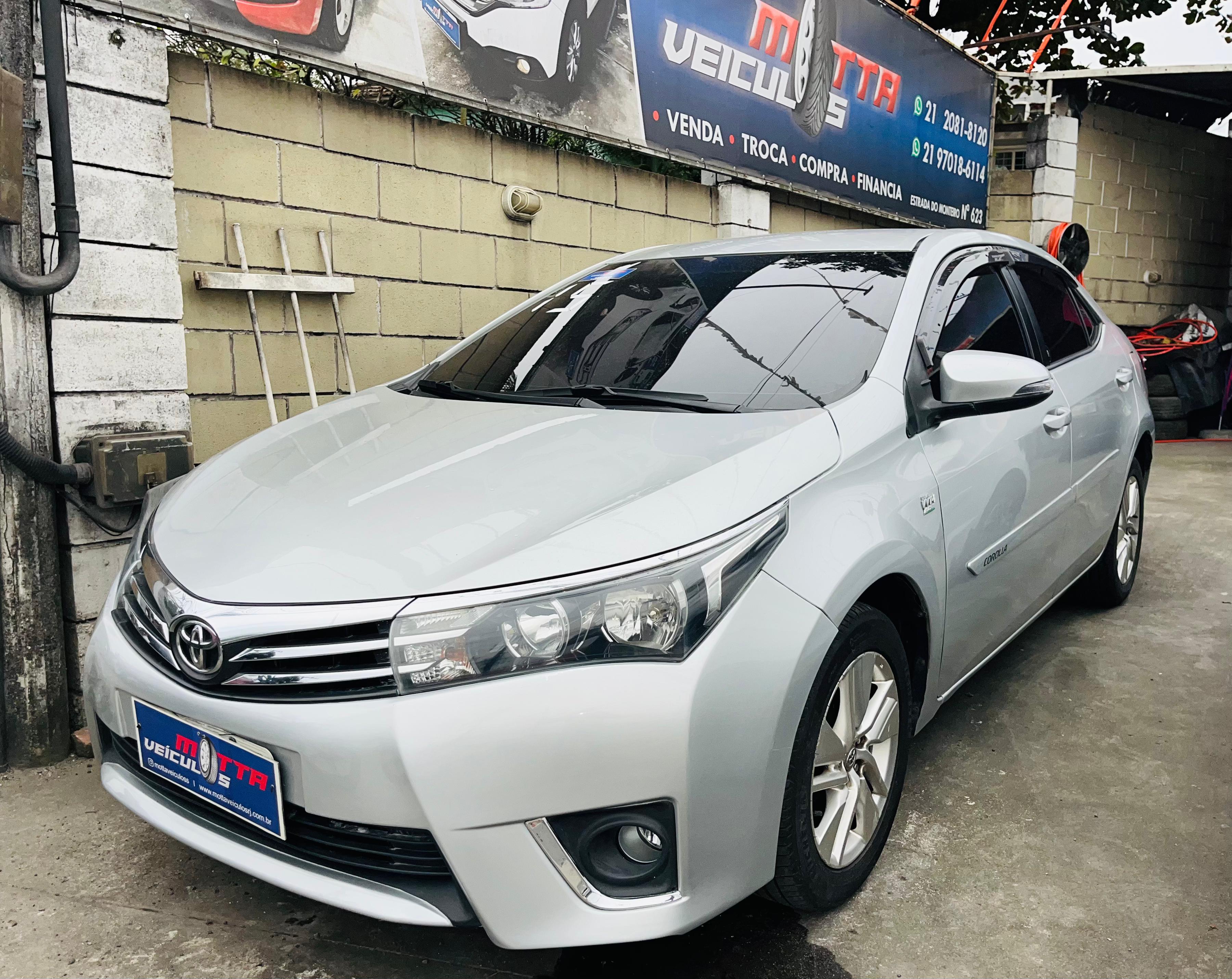 Corolla GLi Automático